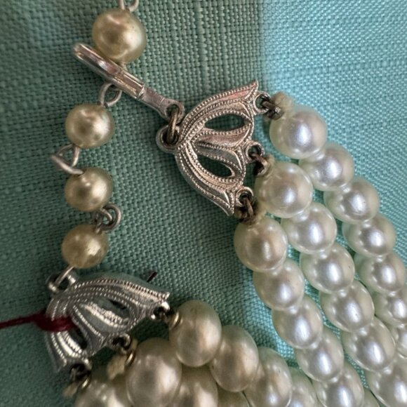 Necklace,Faux pearls,White Pearl Waterfall Style,Metal clasp, Hook closure.! - Picture 6 of 8